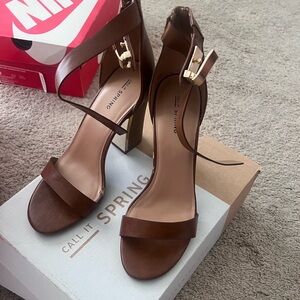 Women’s chunky heel